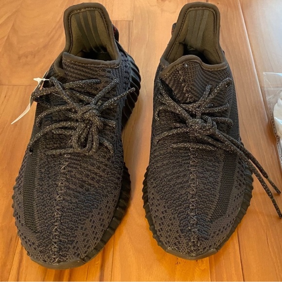 Adidas | Yeezy Boost 350 V2 Sneakers NEW!!! - Picture 2 of 3